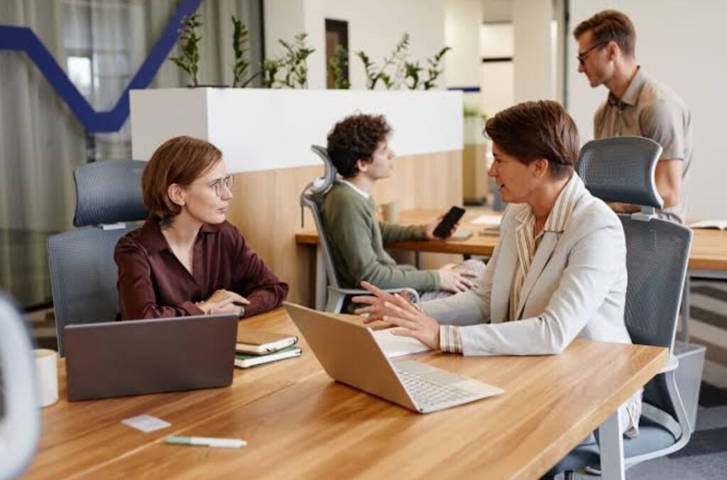 How to Build a Successful Professional Mentorship Program in the Workplace Professional Mentorship